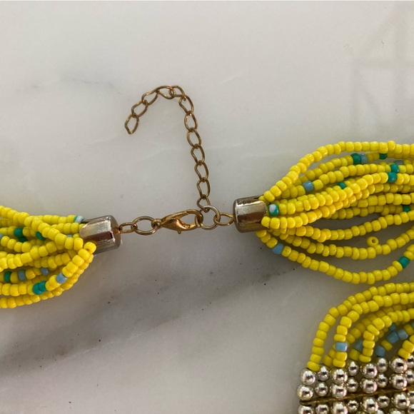 Seed bead yellow multicolored layered necklace - Picture 4 of 5